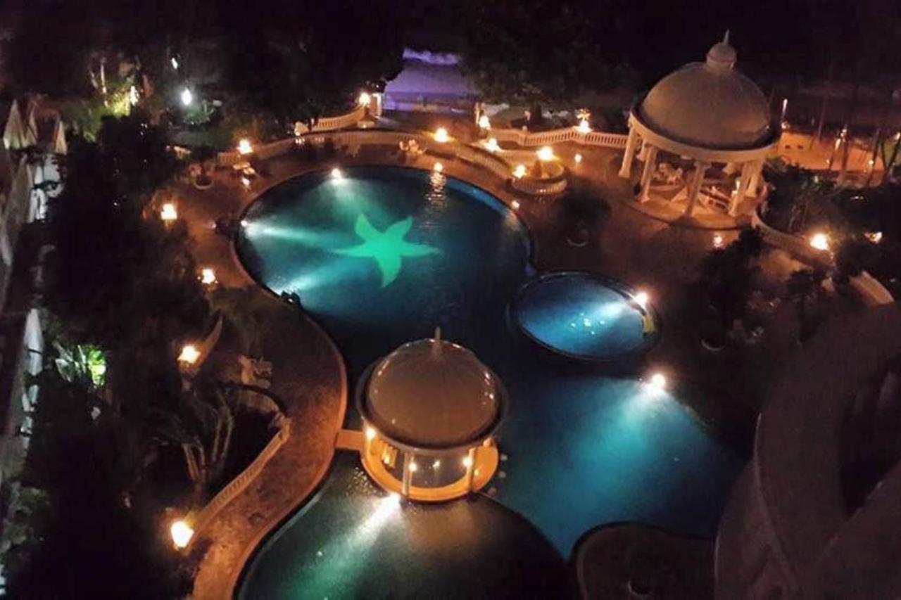 Sky Beach Beachfront Pattaya Exterior foto